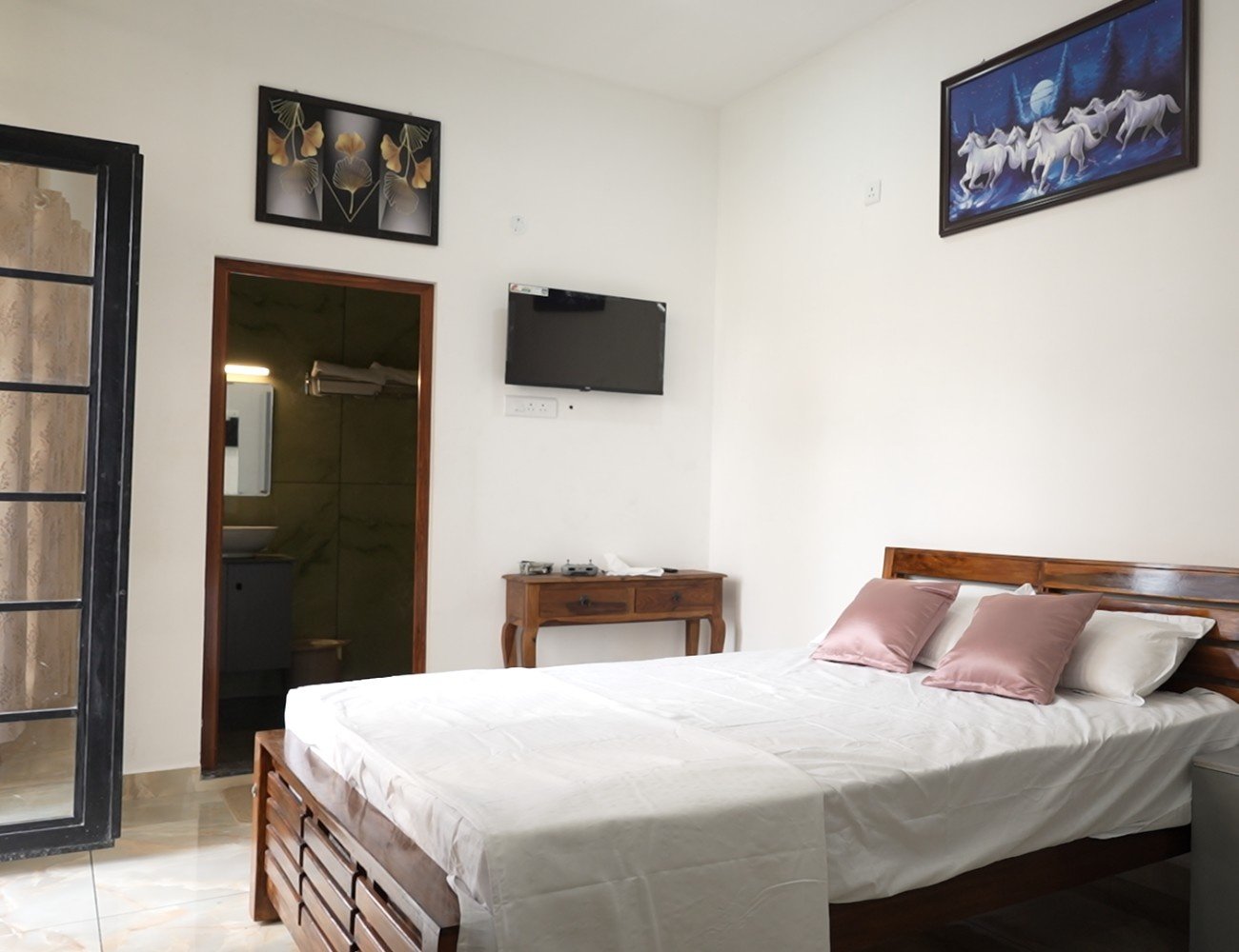 Spacious Premium Rooms
